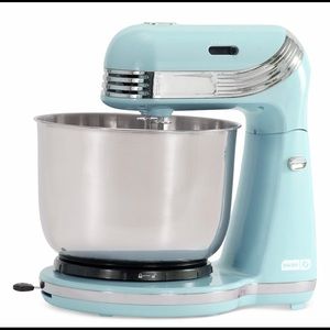 ****DASH MIXER*** Like new works amazing.